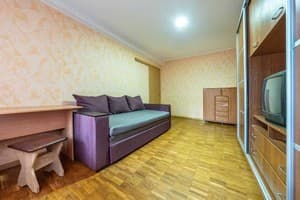 Квартира 2к. кв. Шалімова, НАУ, спорткомплекс "Меридіан". Апартаменты 4-местный 3 этаж 3