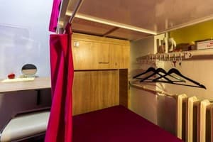 Хостел 777 метро Дарница. Место в женском 10-местном номере 1,2 ярус 2