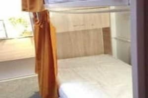 Хостел 777 метро Дарница. Место в общем 10-местном номере 1,2 ярус 2