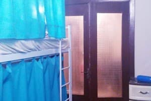 Хостел 777 метро Дворец Украины. Место в общем 8-местном номере  3