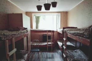 Хостел Ажур. Место в мужском 8-местном номере  1