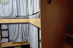 Хостел De Maris. Место в женском 6-местном номере  6