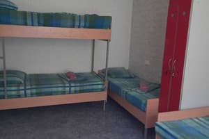 Хостел Eva Hostel. Место в мужском 6-местном номере  2