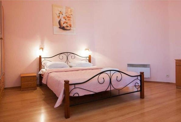 Квартира Home Hotel ул. Большая Житомирская, 6-А