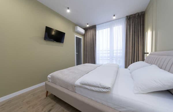 ЖК Seven, Днепровская Набережная 1