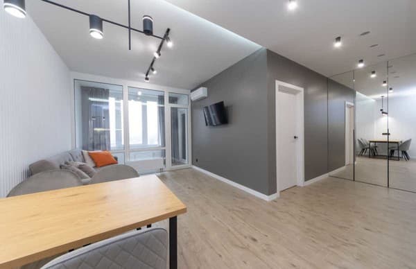 ЖК Seven, Днепровская Набережная 8