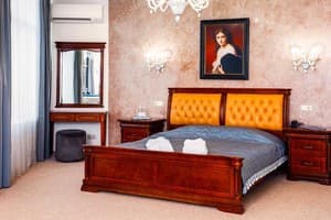 Отель Киев. Люкс двухместный классик 5