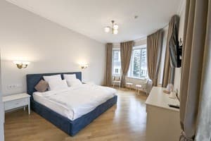 Мини-отель Kyiv Honchara Hotel. Люкс двухместный  1