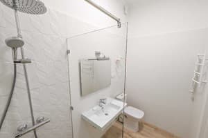 Мини-отель Kyiv Honchara Hotel. Стандарт двухместный 303, 307, 308 6