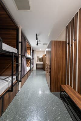 MISTO capsule hotel 5