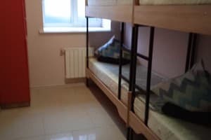 Хостел Межигорская. Место в общем 4-местном номере  4