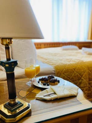 Национальный 17