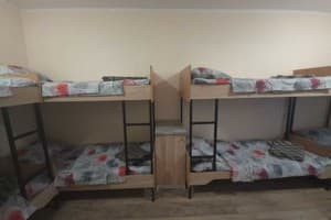 Хостел Северная. Место в общем 10-местном номере  1