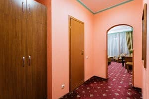 Апарт-отель Tiso. Люкс трехместный  6