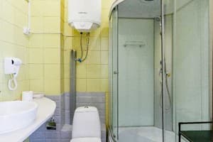 Апарт-отель Uneed Rooms - GK2. Полулюкс трехместный  11