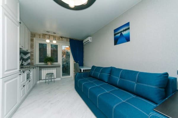 двухкомнатная на ул. Кловский спуск 14 Б 14