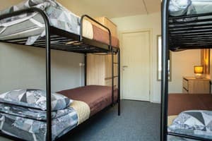 Хостел єЖилье Щекавица. Место в женском 6-местном номере  3