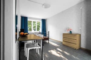 Хостел єЖилье Щекавица. Место в женском двухместном номере  3