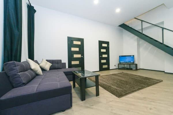 в центре города, по ул. Михайловская 16 11