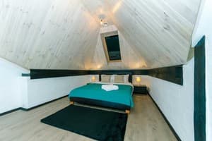 Квартира в центре города, по ул. Михайловская 16. Апартаменты 12-местный двухуровневые 10