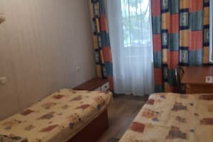 Отель завода 410. Место в общем двухместном номере  1